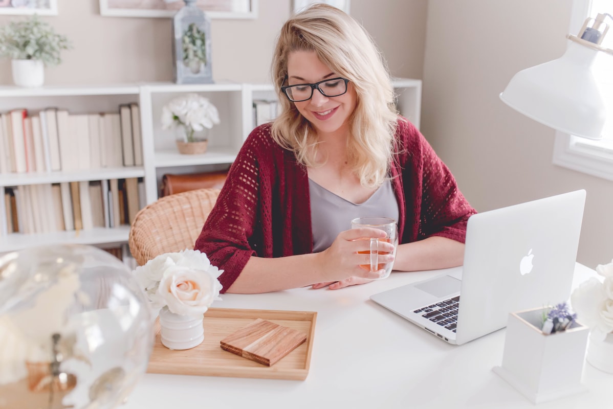 Professional nutritionist providing personalized dietary guidance